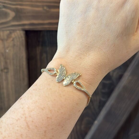 Elegant 14K Gold Plated Zirconia Butterfly Bracelet - Picture 4 of 12